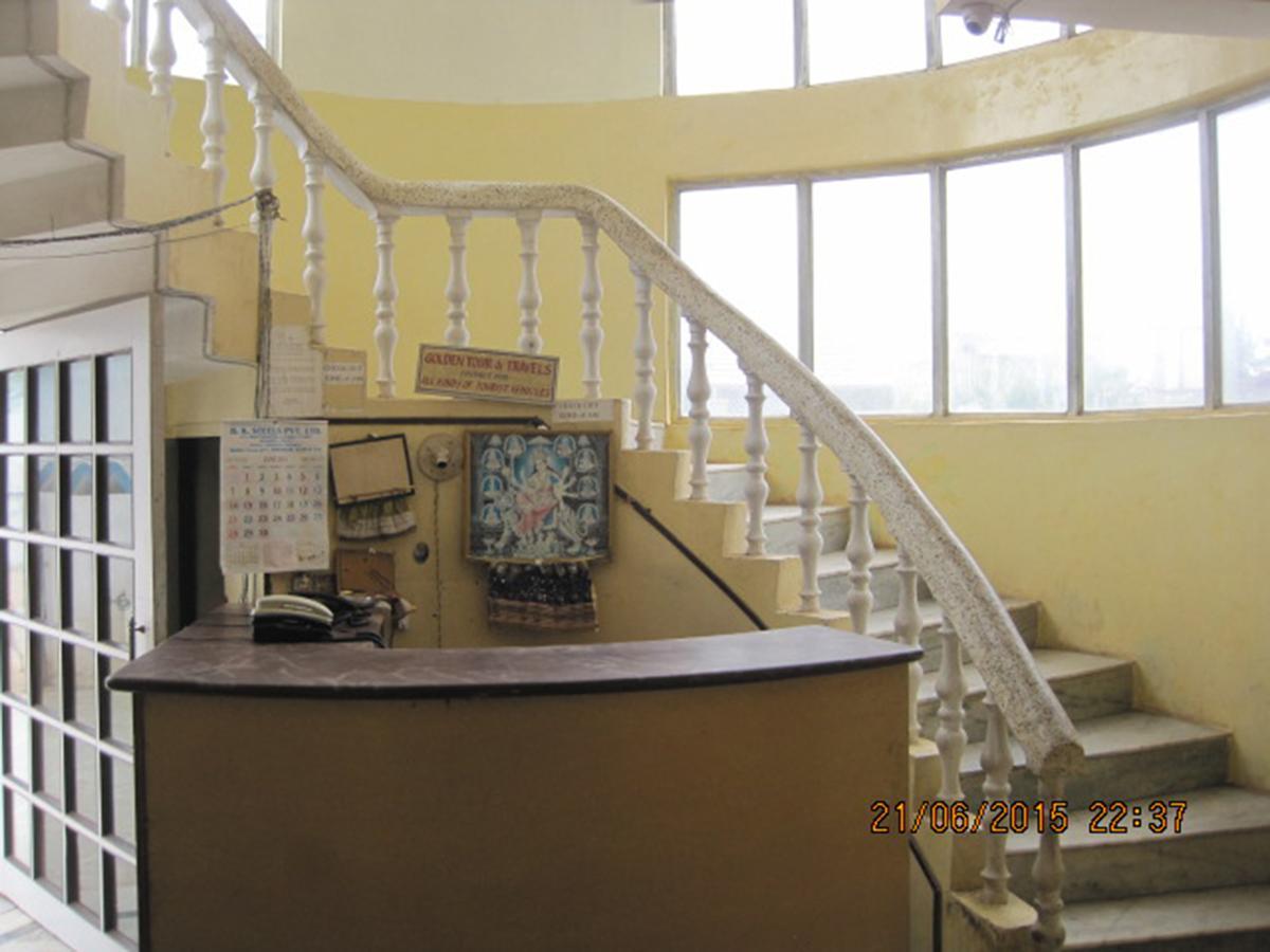 Hotel Arya Palace Пури Экстерьер фото