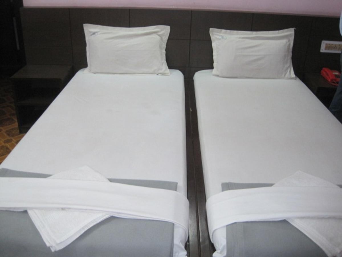 Hotel Arya Palace Пури Экстерьер фото