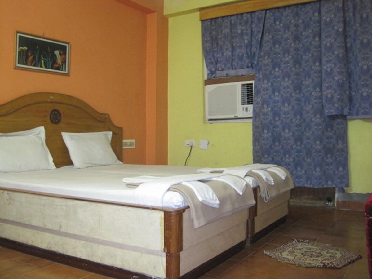 Hotel Arya Palace Пури Экстерьер фото