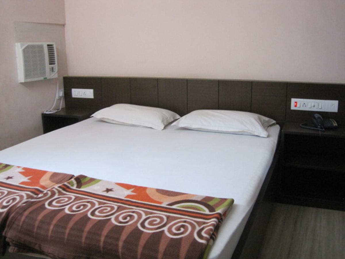 Hotel Arya Palace Пури Экстерьер фото