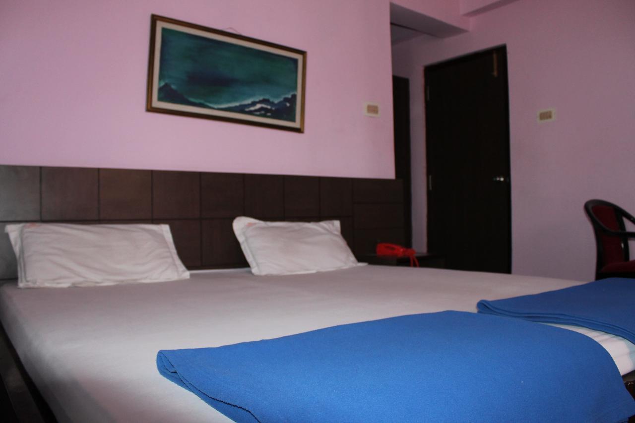 Hotel Arya Palace Пури Экстерьер фото
