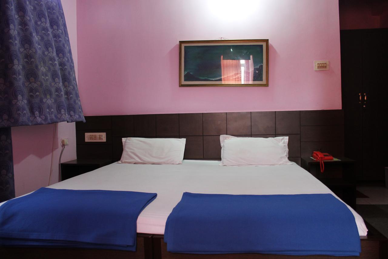 Hotel Arya Palace Пури Экстерьер фото