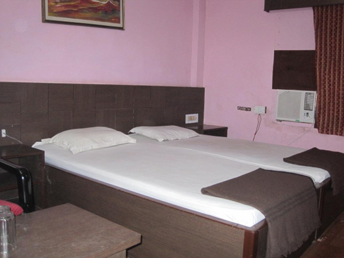 Hotel Arya Palace Пури Экстерьер фото